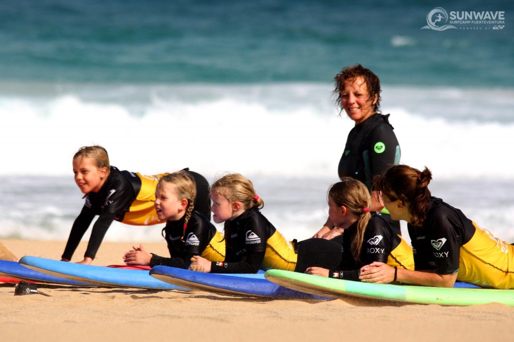 Surfing El Cotillo Fuerteventura - Surfer Gallery 2016.07.28